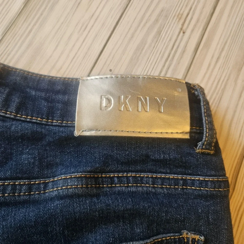 DKNY Jeans Womens 14 Blue Distressed Ripped Straight Leg Denim‎ Casual Trendy